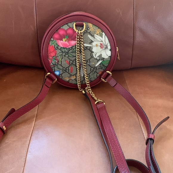 ❤️💋VALENTINES DAY SALE💋❤️ GUCCI Ophidia Supreme GG Canvas Floral Round Backpack - Picture 4 of 17